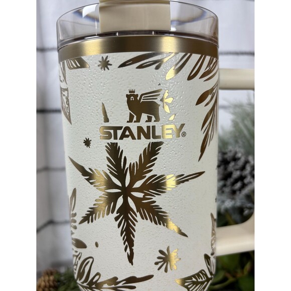 40oz Custom Engraved Etched Stanley Winter Christmas Cup, Snowflakes, Cream Moon - Picture 3 of 10